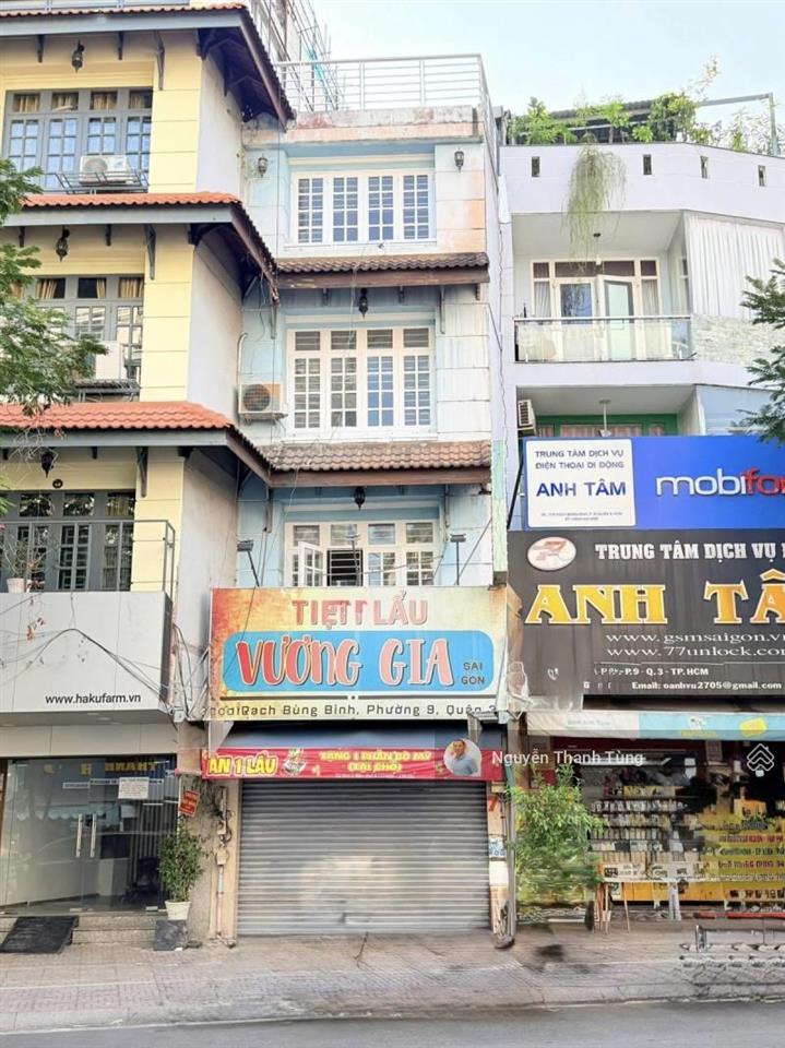 Bán gấp nhà mặt tiền quận 3  lề đường rộng 5m, buôn bán sầm uất  ngang lớn 4m 5 tầng kinh doanh