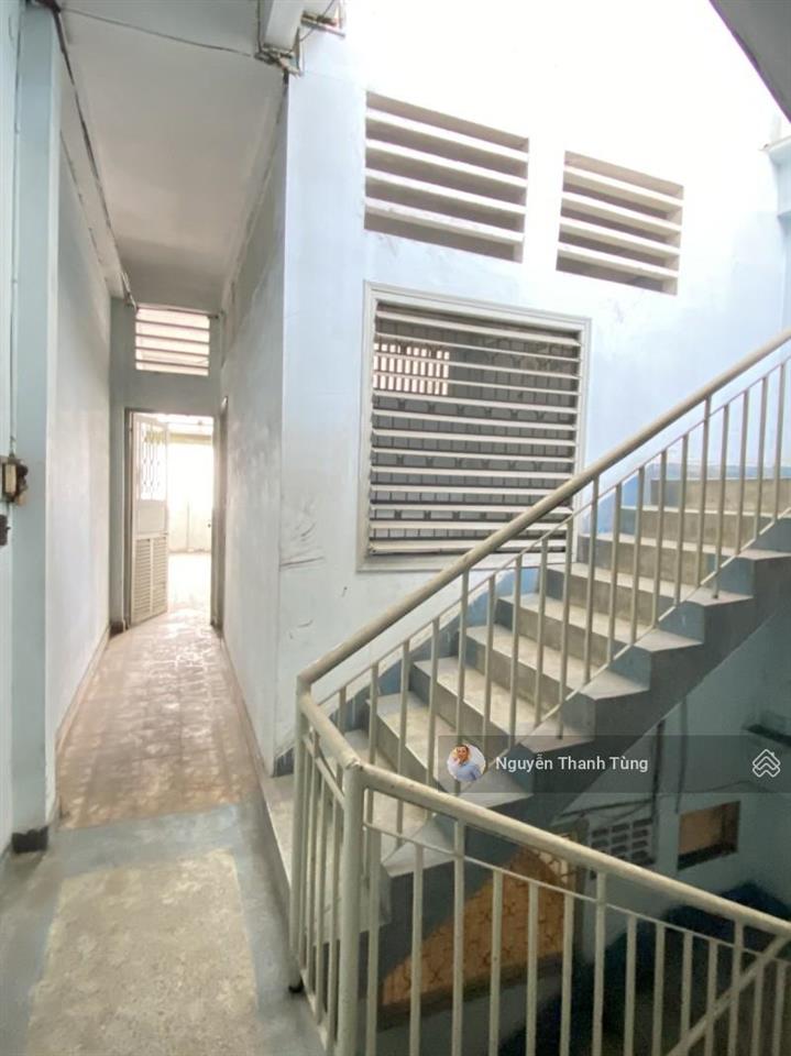 Bán gấp nhà mặt tiền đường lý thái tổ, quận 10  cn 87m2 (4.2 x 20) sổ đẹp không quy hoạch