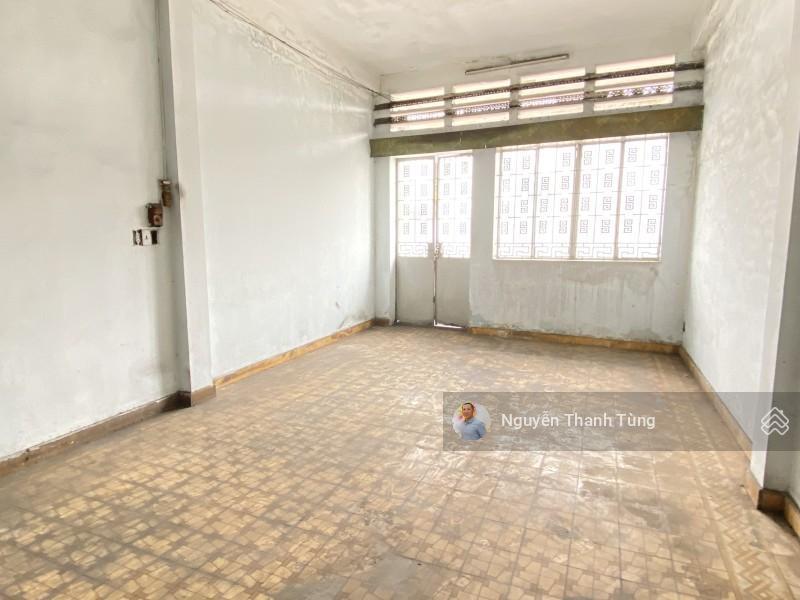 Bán gấp nhà mặt tiền đường lý thái tổ, quận 10  cn 87m2 (4.2 x 20) sổ đẹp không quy hoạch
