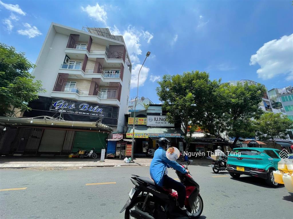 Bán gấp nhà mặt tiền quận 3 ngang lớn 7m bề thế  lề đường rộng 6m, không lộ giới  kinh doanh đỉnh