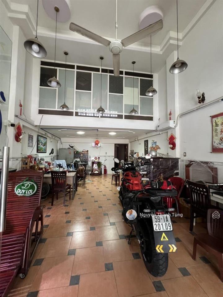 Bán gấp nhà mặt tiền đường nguyễn văn cừ, quận 1  120m2 (5.2 x 22) sổ đẹp  không lỗi phong thủy