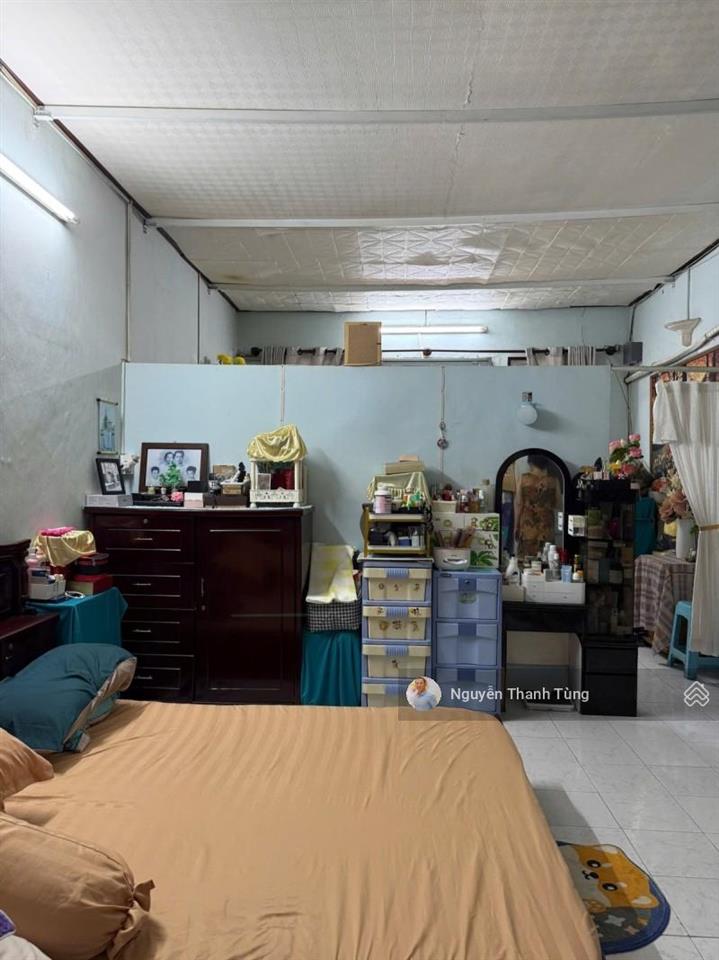 Bán gấp nhà mặt tiền quận 1  ngang lớn bề thế 4.6m x 20m  siêu vị trí ngay nhà thờ tân định