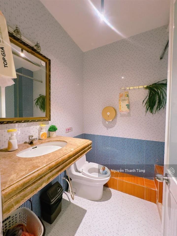 Bán gấp nhà mặt tiền đường bàn cờ, quận 3  6 tầng hoàn công đủ  kinh doanh tốt ngành làm đẹp