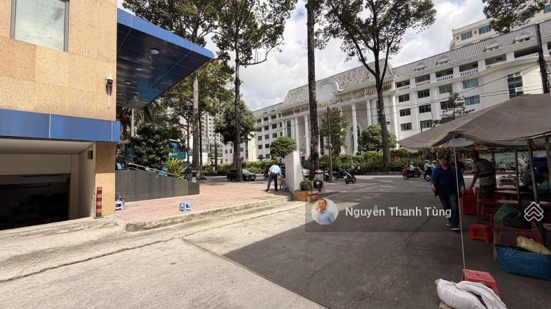 Bán gấp nhà an dương vương, quận 5  xe hơi 7 chỗ đậu đỗ trong sân  139m2 (12 x 10) sổ hồng riêng