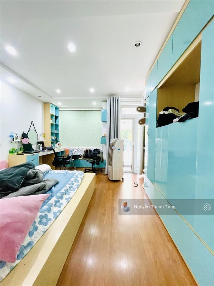 Bán gấp nhà mặt hẻm 285 cách mạng tháng 8, quận 10  62m2 (4.5 x 14m) sổ đẹp  hđ khoán 50 tr/tháng