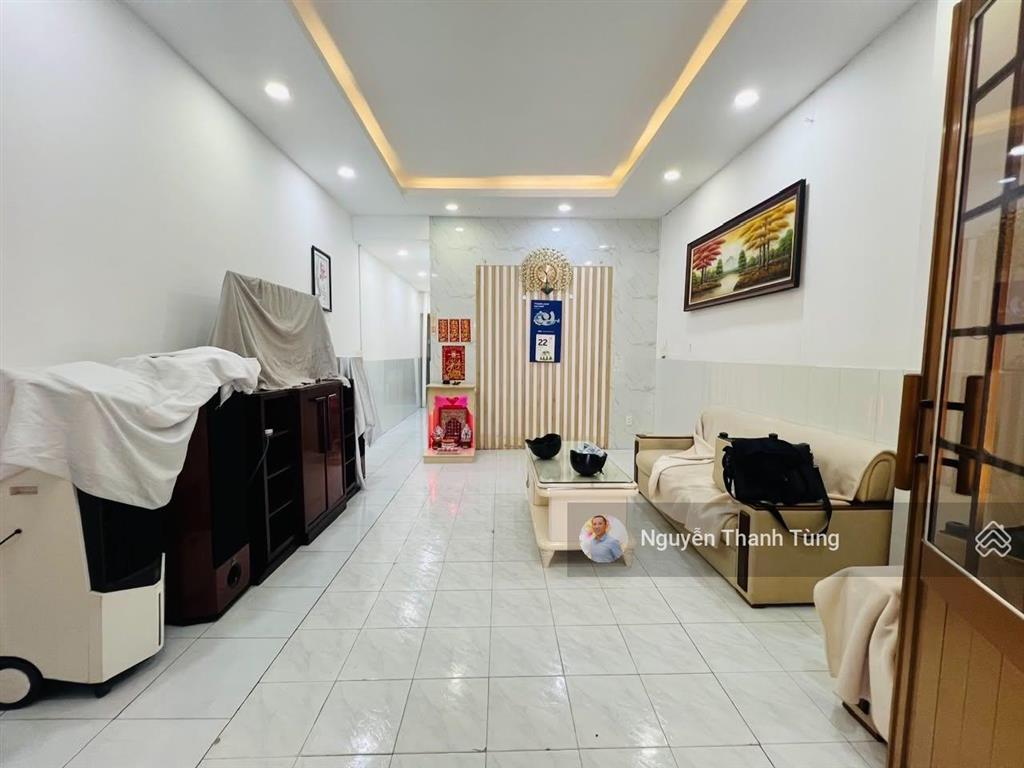 Bán gấp nhà hẻm xe hơi quận 1  cn 69m2 (4.1 x 17) sổ vuông  hẻm ô tô rộng 6m dân trí cao.