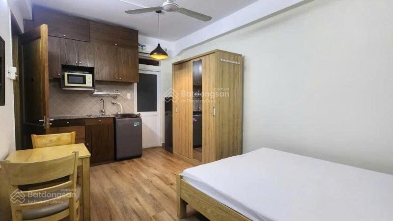 Bán gấp tòa căn hộ dịch vụ đường trần quốc thảo, q3  5 tầng 8 chdv cao cấp  chỉ 3 căn ra mặt tiền