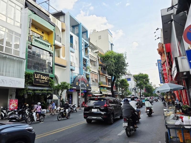 Bán nhà võ văn tần, quận 3  ngang lớn bề thế 5.3m hiếm có  siêu vị trí giáp quận 1, hiếm căn bán