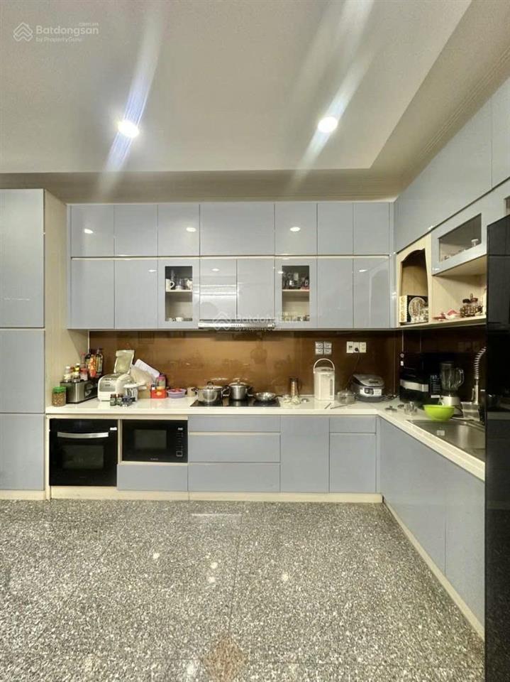 Bán gấp nhà hẻm ô tô quận 10  4 tầng 82m2 (4.7 x 17)  ngay nhà hát hòa bình, kỳ hòa hotel