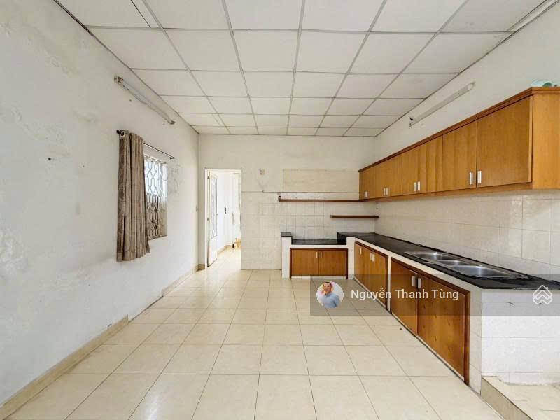 Bán gấp nhà hẻm xe hơi đường lê văn sỹ  ô tô 7 chỗ để nhà thoải mái  4 tầng 73m2 (4.1 x 18) sổ a4