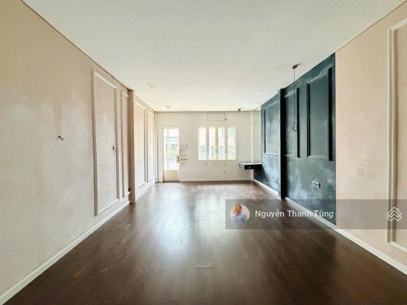 Bán gấp nhà hẻm xe hơi đường lê văn sỹ  ô tô 7 chỗ để nhà thoải mái  4 tầng 73m2 (4.1 x 18) sổ a4
