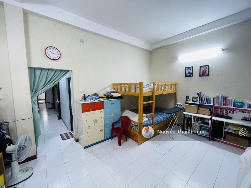 Bán gấp nhà số 9 đường phạm văn hai  110m2 (5.2 x 21) sổ đẹp  đường 10m có lề, ô tô đậu đỗ 24/24