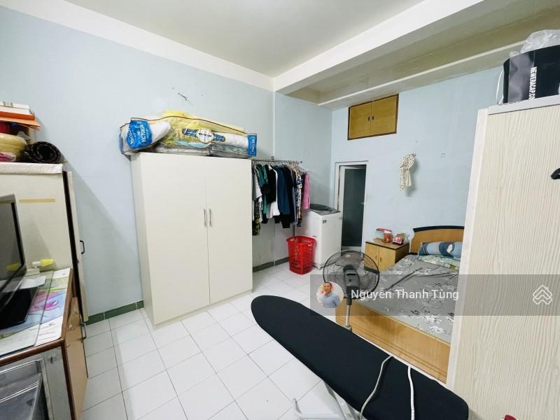 Bán gấp nhà số 9 đường phạm văn hai  110m2 (5.2 x 21) sổ đẹp  đường 10m có lề, ô tô đậu đỗ 24/24