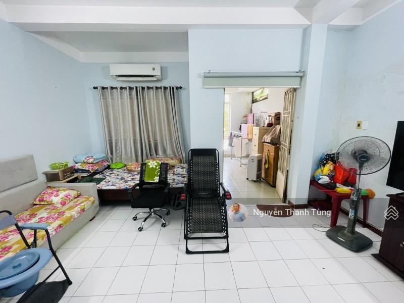 Bán gấp nhà số 9 đường phạm văn hai  110m2 (5.2 x 21) sổ đẹp  đường 10m có lề, ô tô đậu đỗ 24/24
