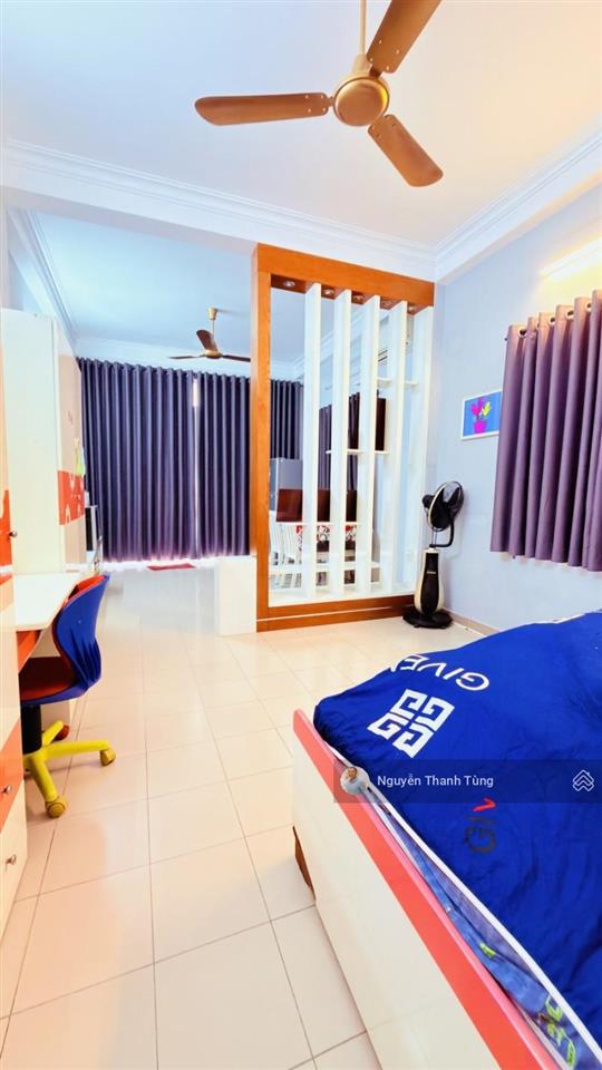 Bán gấp nhà hẻm xe hơi đường võ văn tần, quận 3  4 tầng 82m2 sổ đẹp  chỉ 5 căn ra mặt tiền