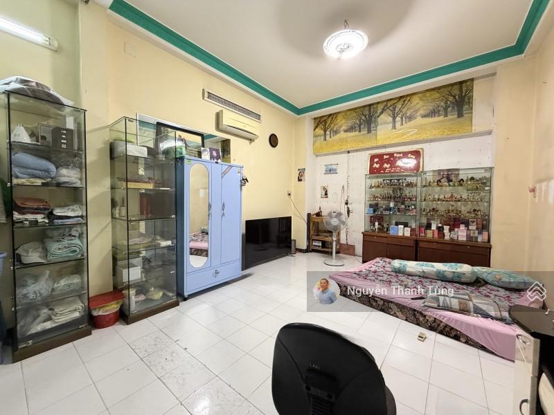 Bán gấp nhà mặt tiền quận 5  5 tầng 90m2 (4.3 x 22) sổ vuông không quy hoạch  kinh doanh đa ngành