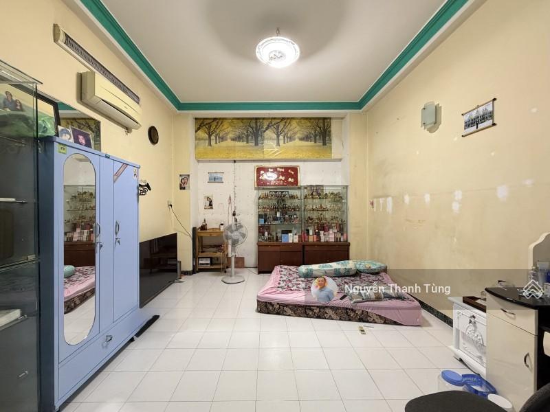 Bán gấp nhà mặt tiền quận 5  5 tầng 90m2 (4.3 x 22) sổ vuông không quy hoạch  kinh doanh đa ngành