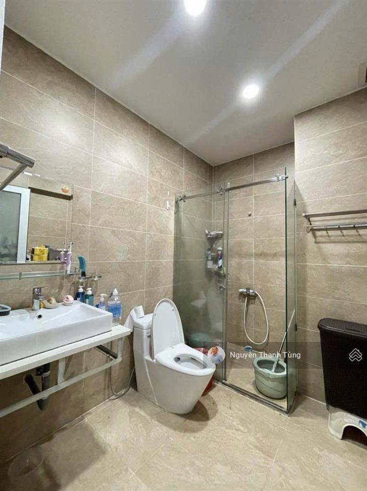 Bán gấp nhà mặt tiền có sân đỗ ô tô cư xá đô thành, quận 3  110m2 (4 x 27)  3 tầng kiên cố ở ngay