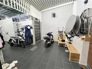 Bán gấp nhà huỳnh văn bánh, phú nhuận  100m2 (4 x 15) nở hậu chữ l 14m  chỉ 10m ra mặt tiền