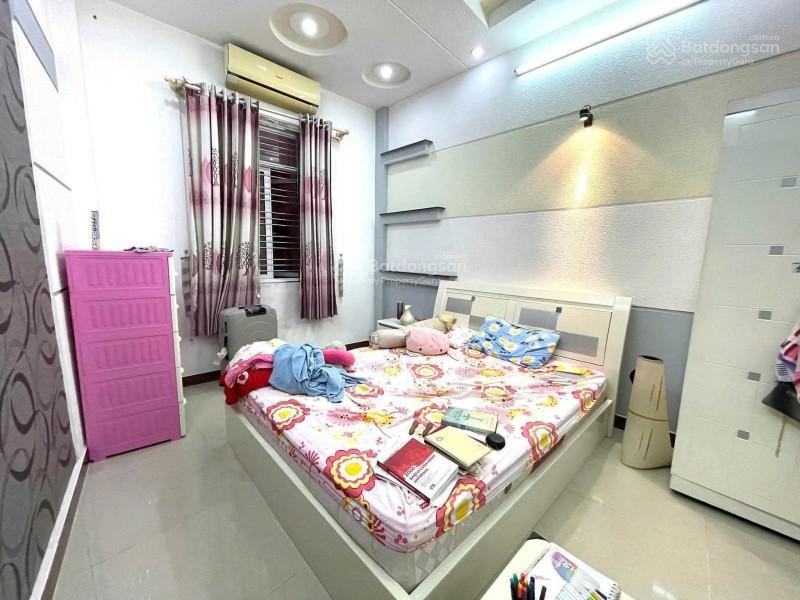 Bán gấp nhà mặt tiền quận 5  công nhận 79m2 (3.6 x 25) sổ hồng riêng  4 tầng còn mới sử dụng ngay