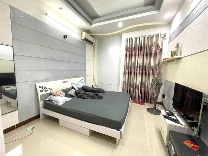 Bán gấp nhà mặt tiền quận 5  công nhận 79m2 (3.6 x 25) sổ hồng riêng  4 tầng còn mới sử dụng ngay