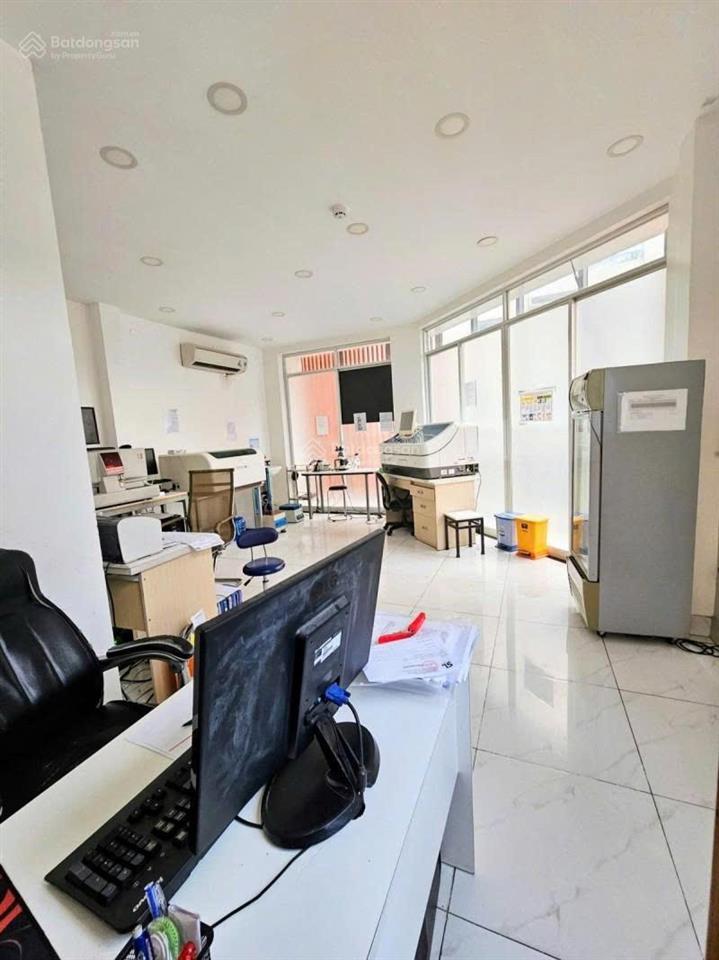 Bán gấp nhà mặt tiền ngay bệnh viện đại học y dược hcm  6 tầng 88m2 (5.6x17) căn góc không lộ giới