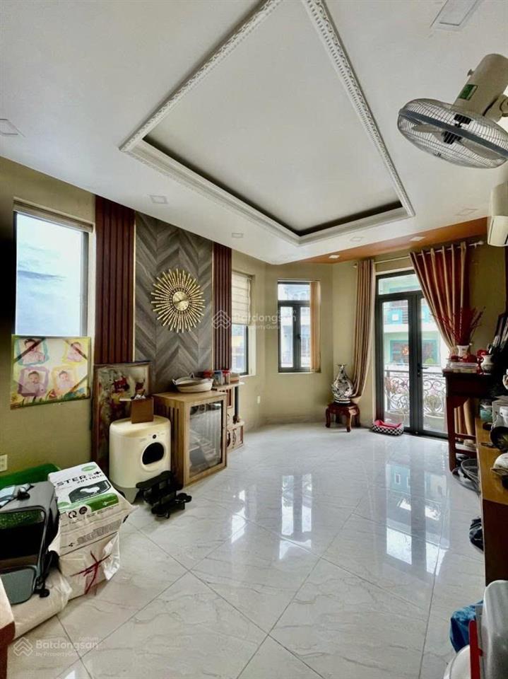 Bán gấp nhà mặt tiền quận 5 ngay hồng bàng  căn góc thoáng không lộ giới  6 tầng có thang máy xịn