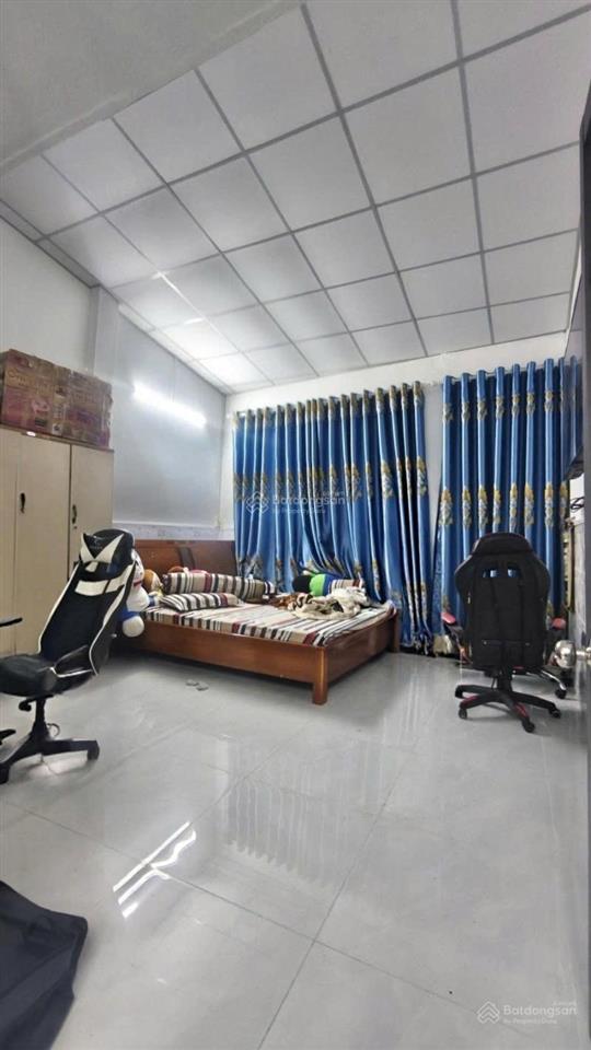 Bán gấp nhà mặt tiền quận 5  4 tầng 79m2 (4 x 20) sổ đẹp  khu phố sủi cảo ngon nhất sài gòn