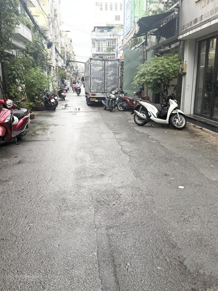 Bán gấp nhà ngang lớn 6m đường lý thường kiệt  ô tô 7 chỗ để nhà thoải mái  5 tầng còn mới ở ngay
