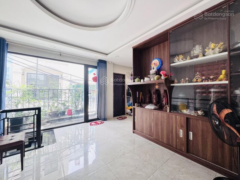 Bán gấp nhà ngang lớn 6m đường lý thường kiệt  ô tô 7 chỗ để nhà thoải mái  5 tầng còn mới ở ngay