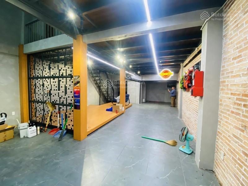Bán gấp nhà mặt tiền cư xá bắc hải quận 10  cn 86m2 ngang lớn 6.3m bề thế  ô tô đậu đỗ trước nhà