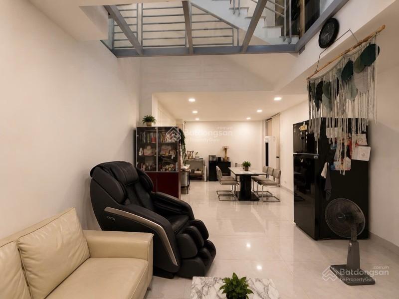 Bán gấp nhà có gara ô tô đường phạm văn hai  cn 66m2 (4.9 x 15)  4 tầng 5 phòng ngủ tặng nội thất