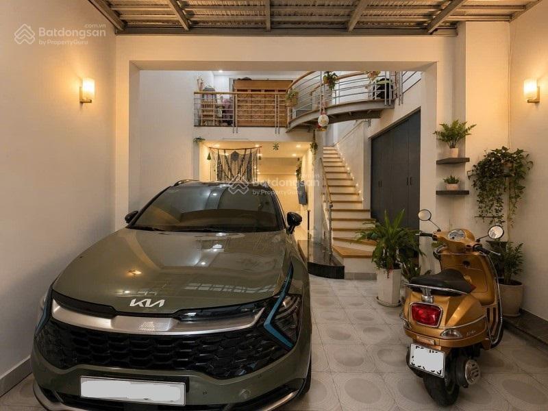 Bán gấp nhà có gara ô tô đường phạm văn hai  cn 66m2 (4.9 x 15)  4 tầng 5 phòng ngủ tặng nội thất