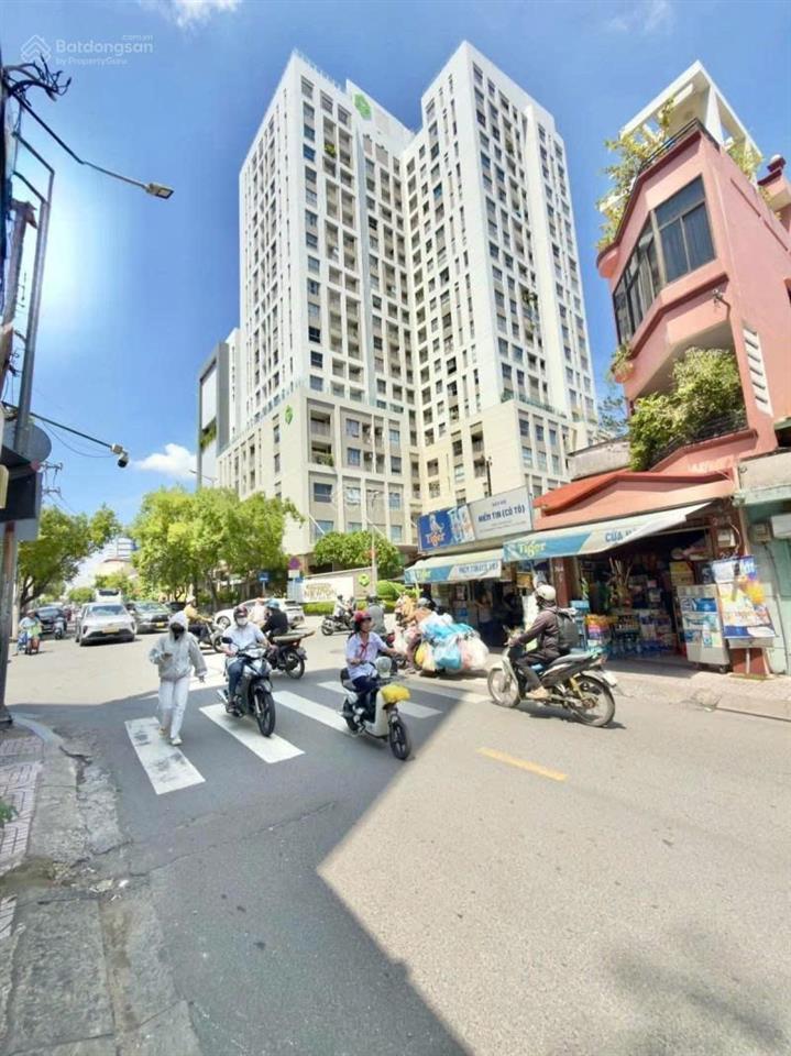 Bán gấp nhà mặt tiền 7 tầng thang máy quận phú nhuận, gần nguyễn văn trỗi tiện ra sân bay về quận 1