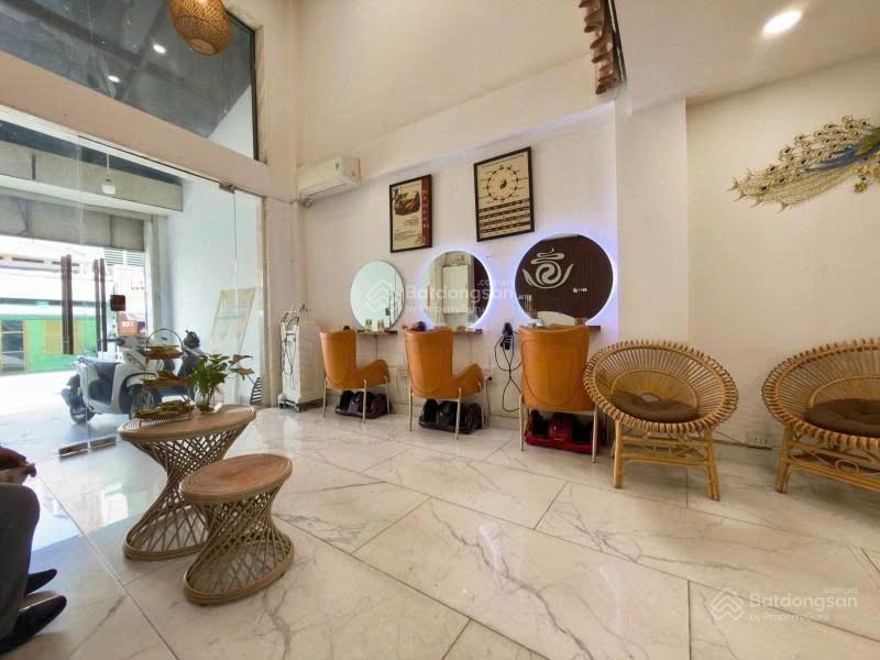Bán gấp nhà mặt tiền 7 tầng thang máy quận phú nhuận, gần nguyễn văn trỗi tiện ra sân bay về quận 1