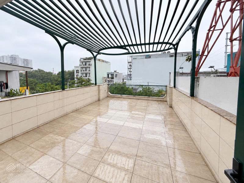 Bán gấp nhà mặt tiền đường đồng đen, tân bình  4 tầng 84m2 (4.5 x 19) sổ đẹp  đường trước nhà 20m