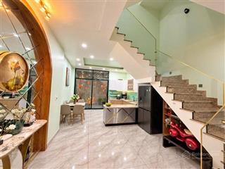 Bán gấp nhà mặt tiền đường đồng đen, tân bình  4 tầng 84m2 (4.5 x 19) sổ đẹp  đường trước nhà 20m
