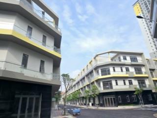 Bán nhà phố làng đại học thủ đức, 221m2 xây dựng, hỗ trợ vay bank 70%