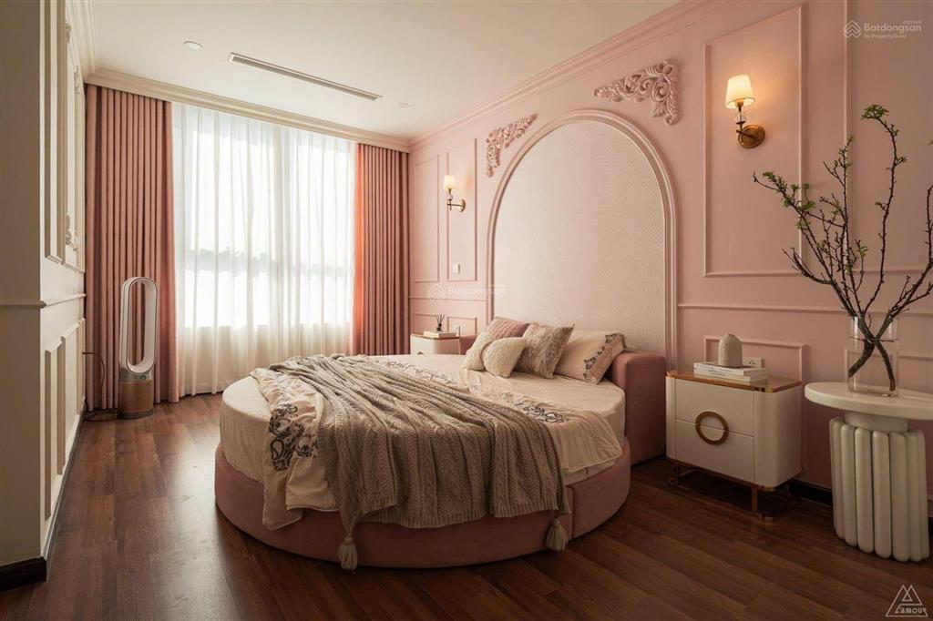 Bán căn 1n vinhomes d'capitale 5 ty thu về