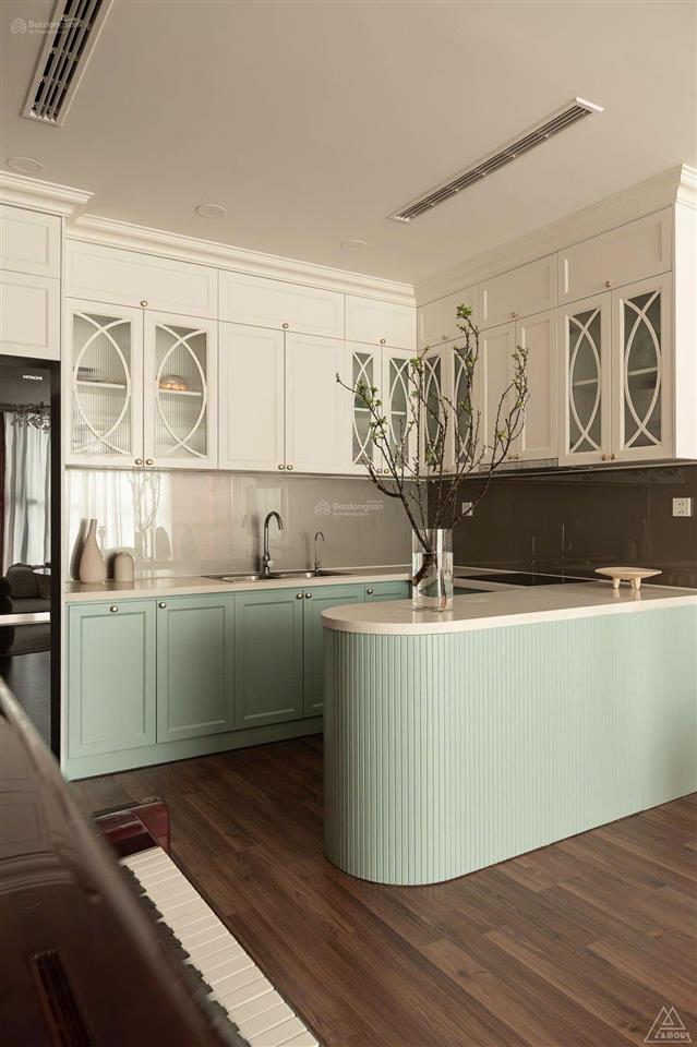 Bán căn 1n vinhomes d'capitale 5 ty thu về