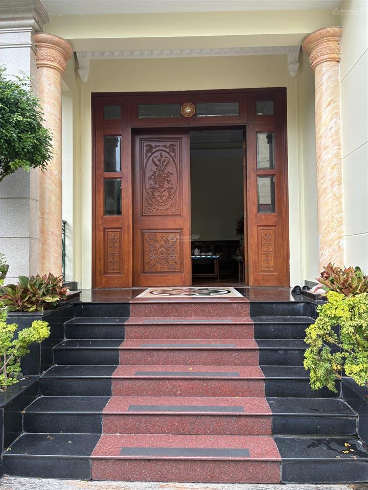 Bán biệt thự 240m2, 50 tỷ giá tại đường 61, phường tân hưng, quận 7, tp.hcm