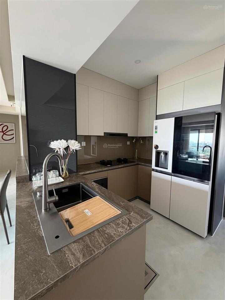 Bán căn hộ mỹ phát, phú mỹ hưng, q7. 137m2. 3pn. nhà mới 100%. view sông thoáng mát