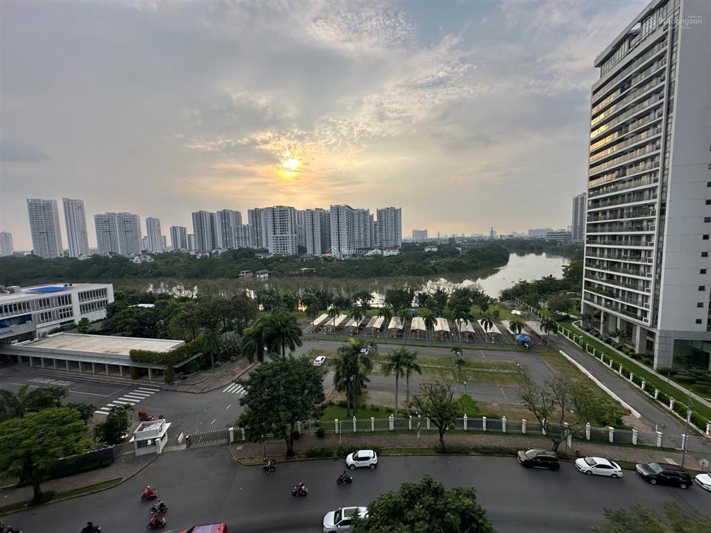 Bán căn hộ mỹ phát, phú mỹ hưng, q7. 137m2. 3pn. nhà mới 100%. view sông thoáng mát