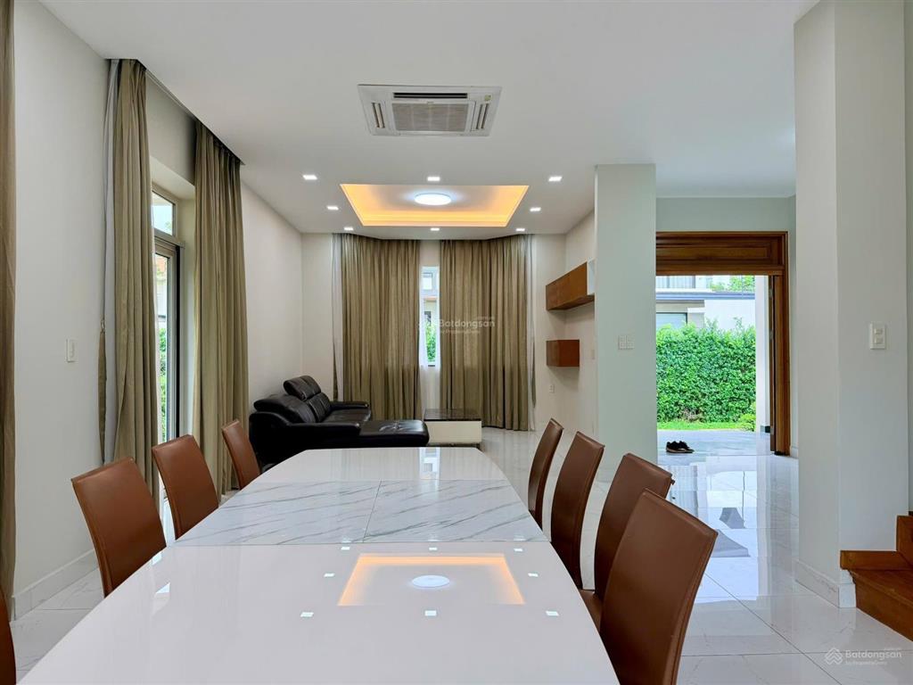 Cho thuê biệt thự phú gia pmh. 4pn. nhà đẹp