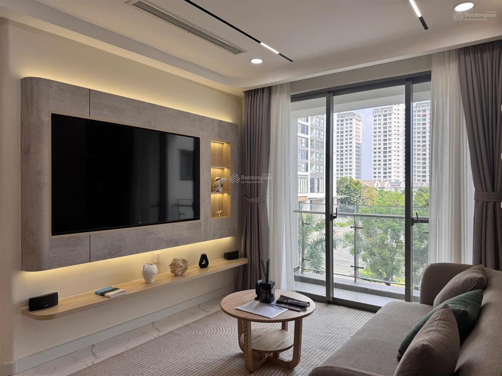 Bán căn hộ hưng phúc, pmh, q7. nhà mới 100%. 81,8m2, 2pn. căn góc. sổ hồng sẵn