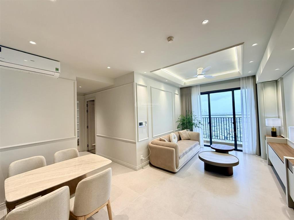 Cho thuê infiniti riviera point nhà mới. 82m2. 2pn. tầng cao