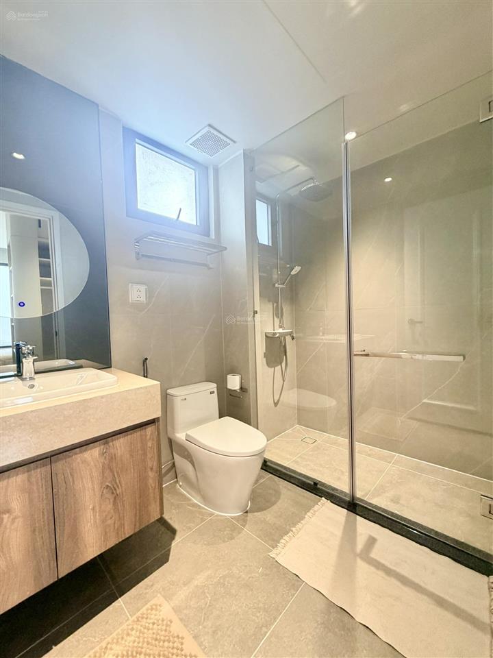 Cho thuê infiniti riviera point nhà mới. 82m2. 2pn. tầng cao