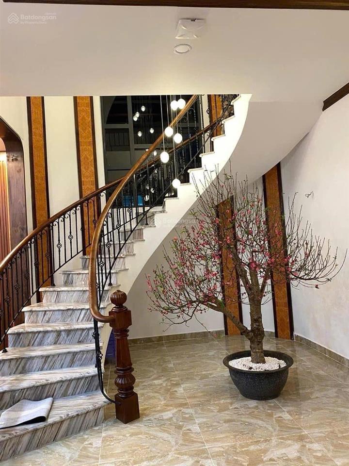 Bán biệt thự cao cấp đường cao thắng, phường langbiang, đà lạt 320m2, giá 25 tỷ