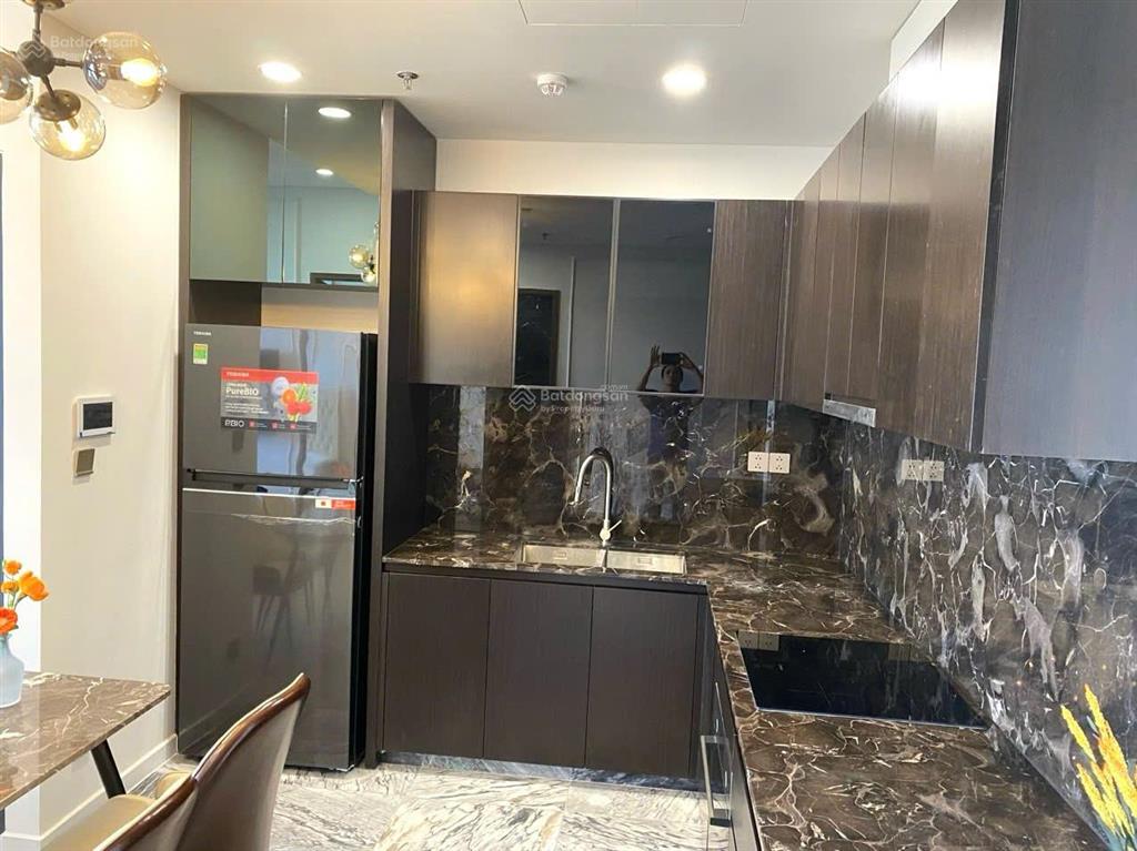 Chính chủ cần cho thuê căn 1pn lumiere riverside, giá 28 tr/tháng, full nội thất, bao phí