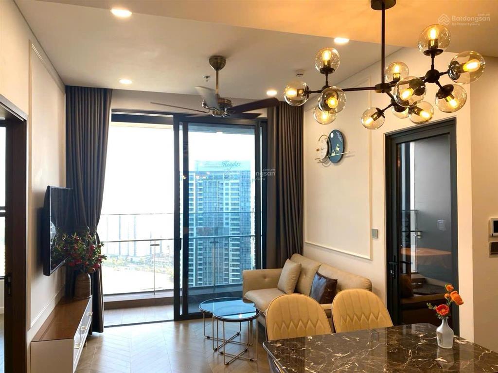 Chính chủ cần cho thuê căn 1pn lumiere riverside, giá 28 tr/tháng, full nội thất, bao phí